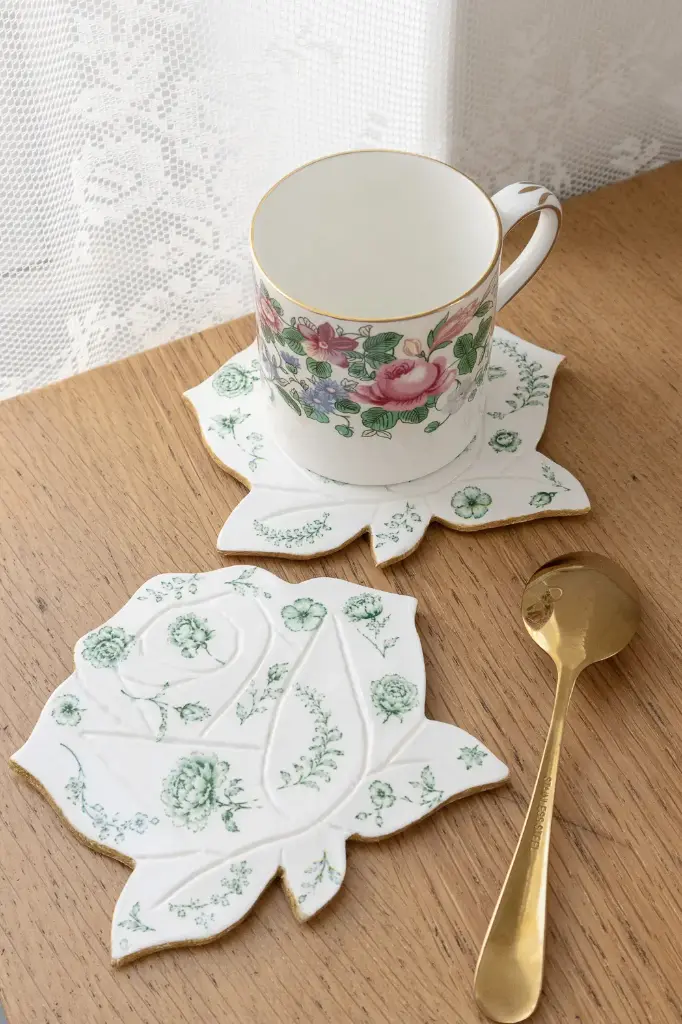 Sous-verres fleuris